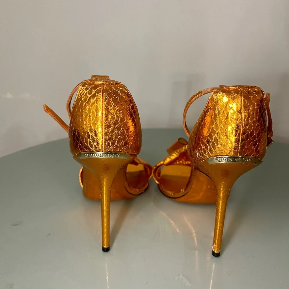 Authentic neon orange Burberry heeled sandals - Picture 4 of 5